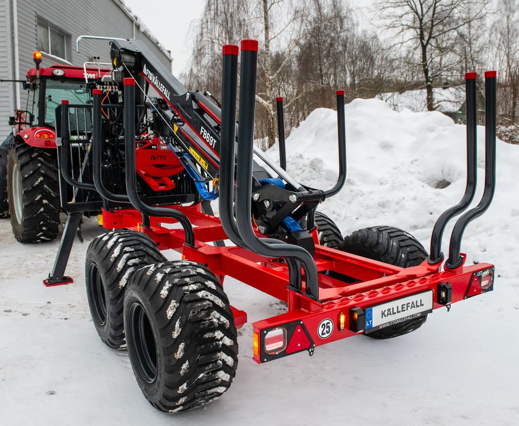 Källefall Rückewagen FB70 mit FB63T Forstkran Källefall Rückewagen FB70D FB69T 1